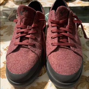 Under Armour mens shoes size 9